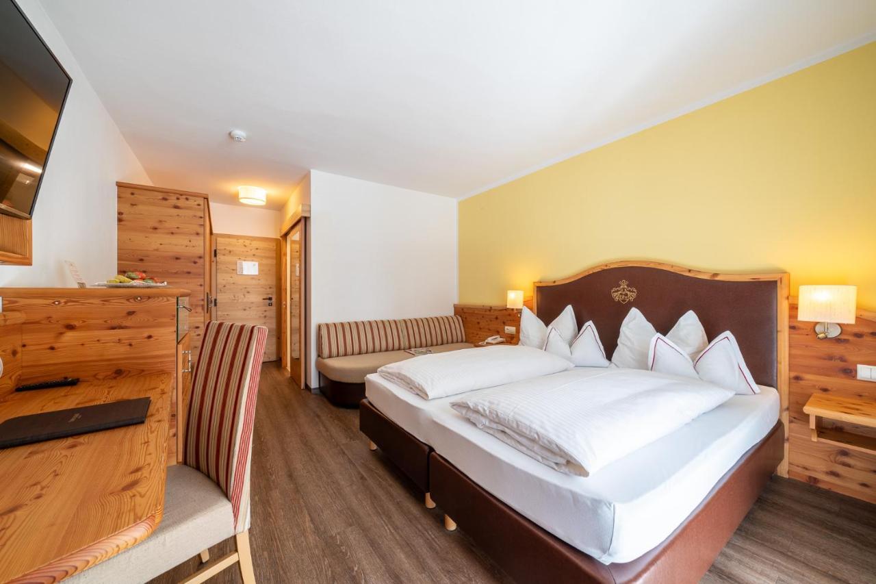 Hotel Trattlerhof Bad Kleinkirchheim Exteriör bild