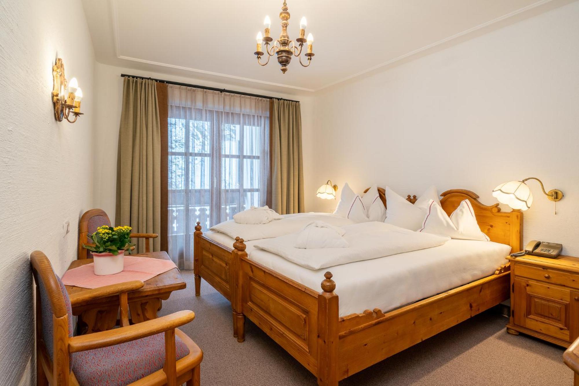 Hotel Trattlerhof Bad Kleinkirchheim Exteriör bild
