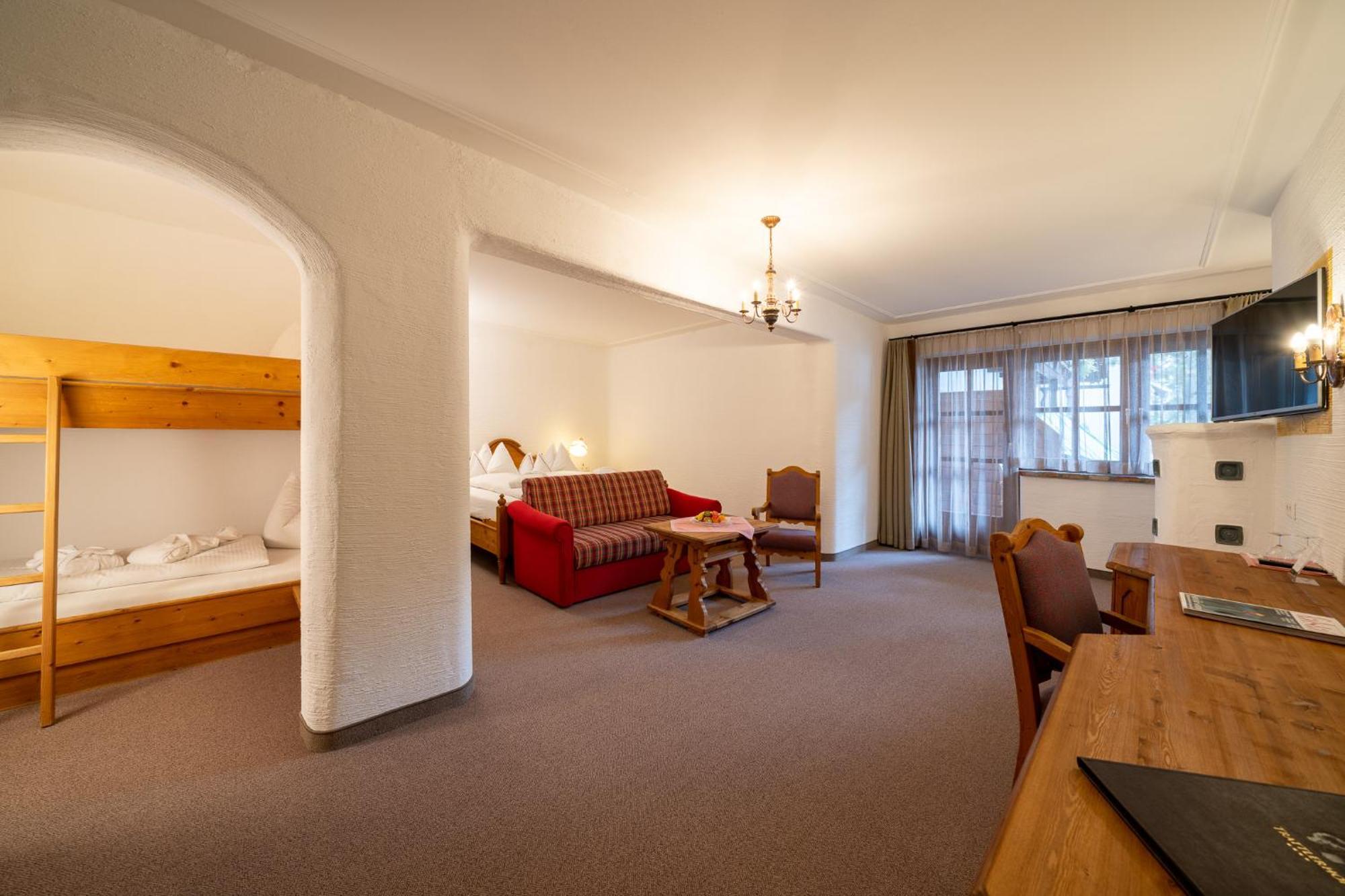Hotel Trattlerhof Bad Kleinkirchheim Exteriör bild