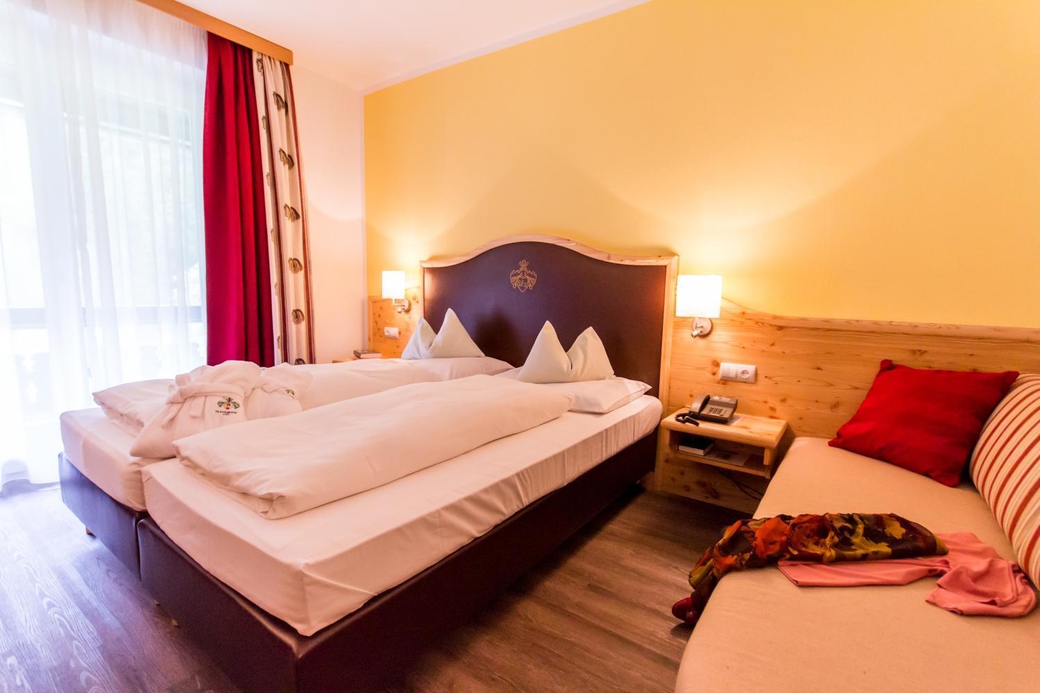 Hotel Trattlerhof Bad Kleinkirchheim Exteriör bild