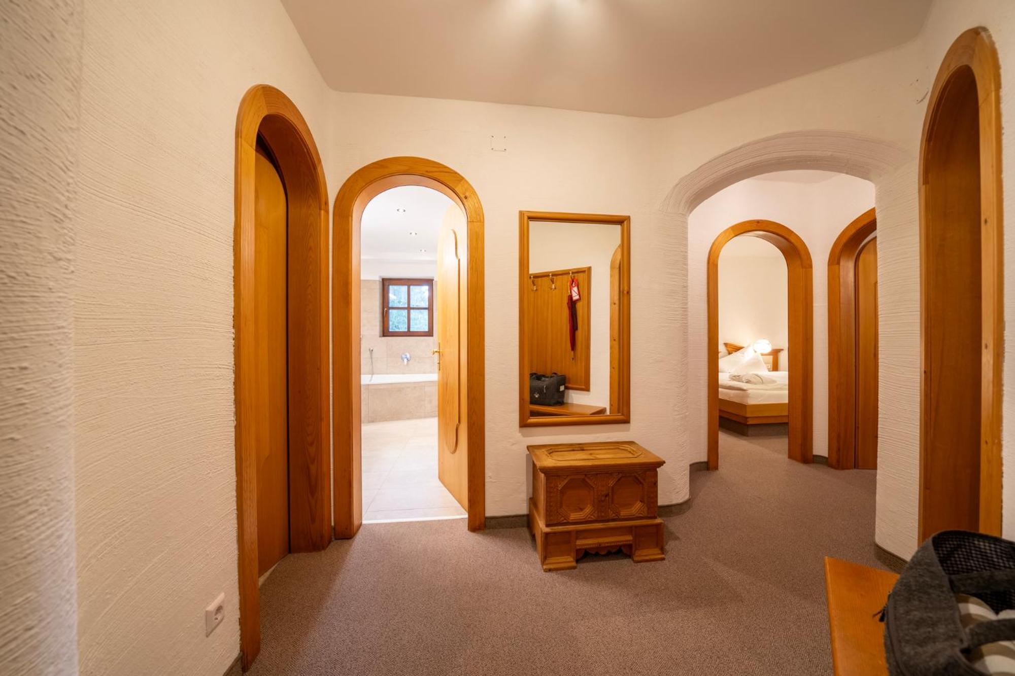 Hotel Trattlerhof Bad Kleinkirchheim Exteriör bild