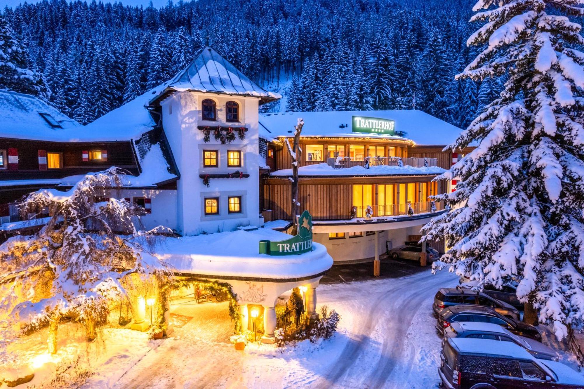 Hotel Trattlerhof Bad Kleinkirchheim Exteriör bild