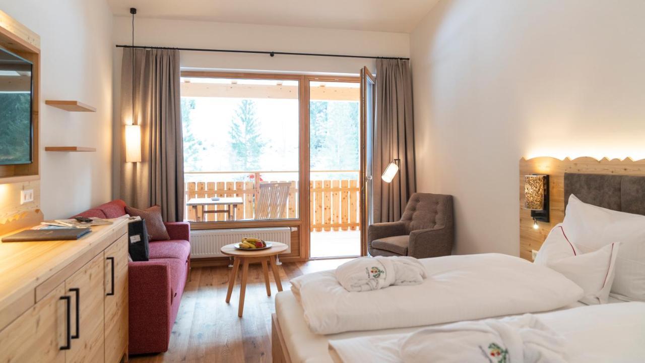 Hotel Trattlerhof Bad Kleinkirchheim Exteriör bild